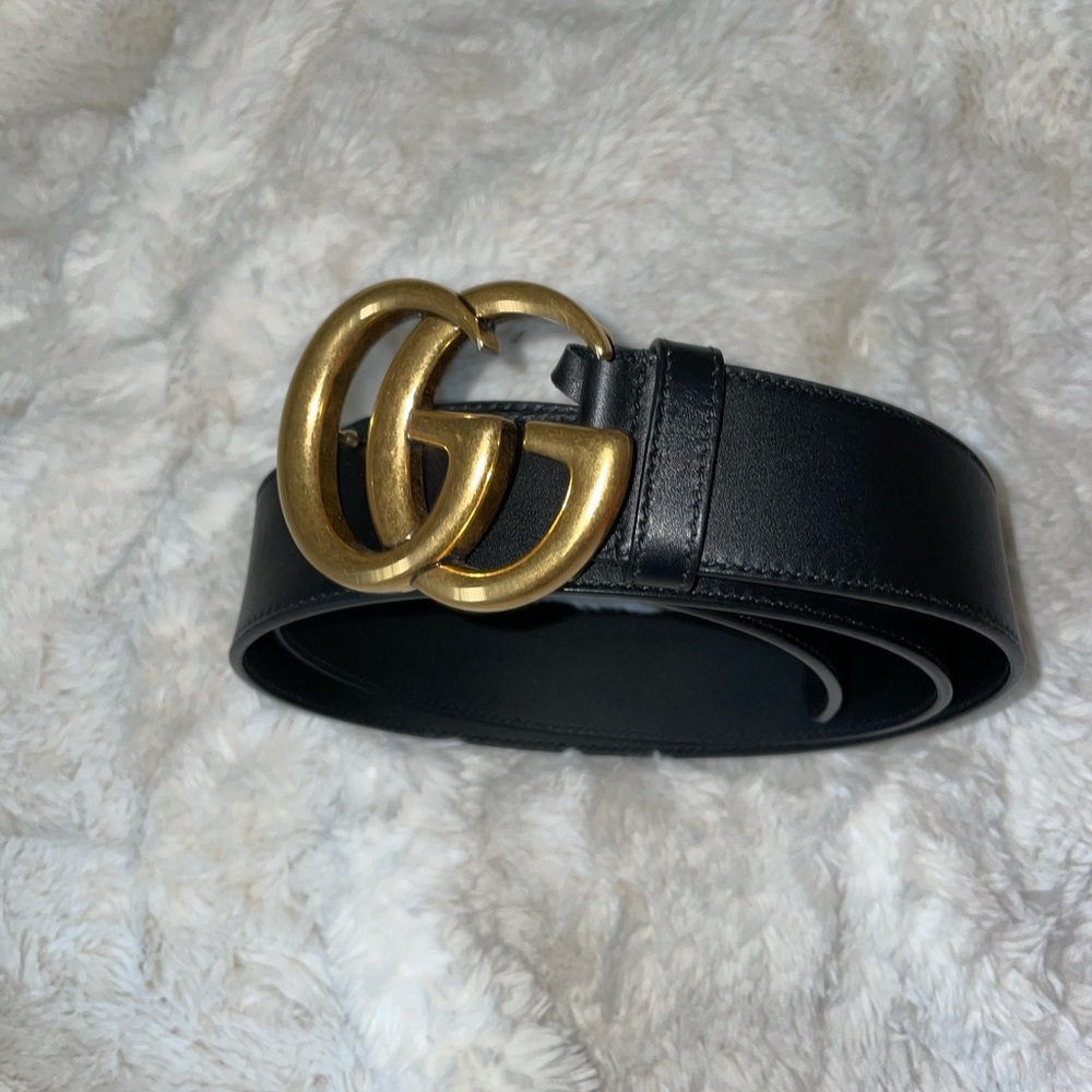 Authentic gucci belt with box